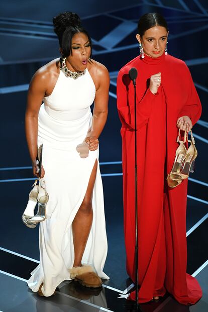 Tiffany Haddish y Maya Rudolph en los Oscar.