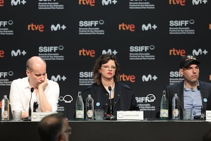 El actor Marcelo Subiotto, y los cineastas María Alché y Benjamín Naishtat, en la rueda de prensa de 'Puan'.