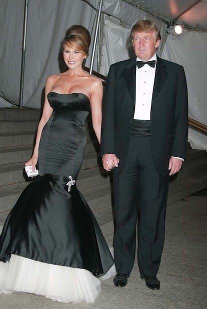 En la fiesta de Chanel, la actual primera dama de Estados Unidos vistió un modelo de Alexander McQueen.