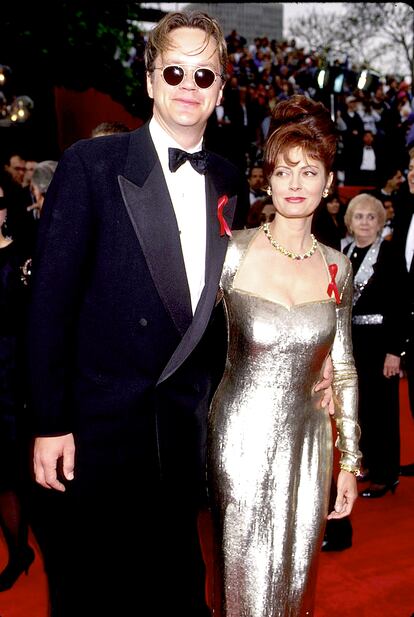 Susan Sarandon y Tim Robbins, en la alfombra roja de los Oscar de 1993, en el Shrine Auditorium de Los Ángeles.
