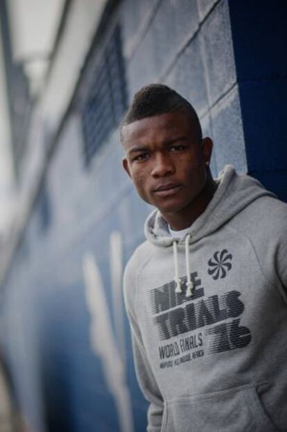 Jhon Córdoba, ayer en la ciudad deportiva del Espanyol.