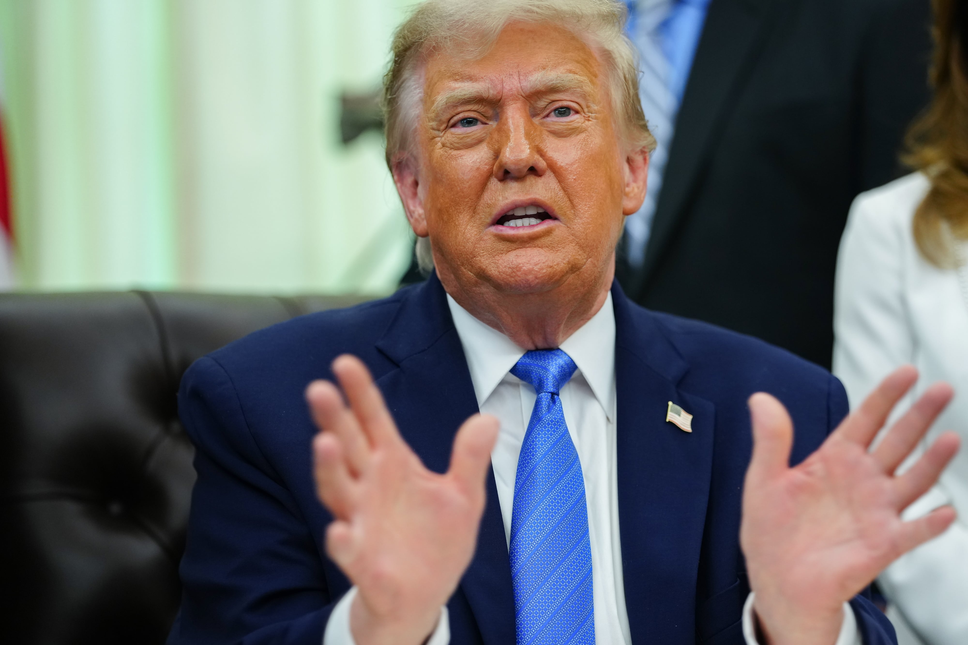 Trump agita el fantasma del fraude con acusaciones infundada