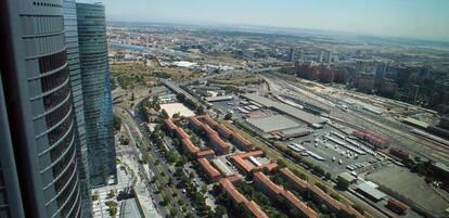 Terrenos del proyectado Distrito Castellana Norte, vistos desde las cuatro torres del Paseo de la Castellana.