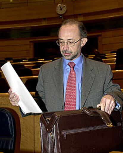 Cristóbal Montoro, durante el debate de Presupuestos en el Senado.