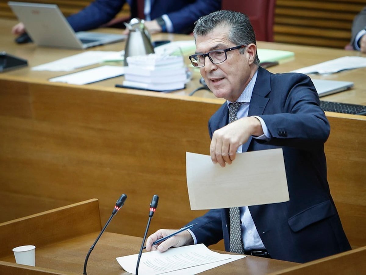 Un diputado del PP en Valencia ataca a uno de Compromís que fue detenido en la flotilla: “Qué gordito has salido de Auschwitz”