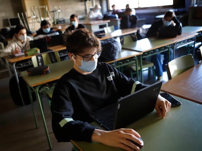 Clase en un instituto de secundaria de Barcelona, el 14 de enero.