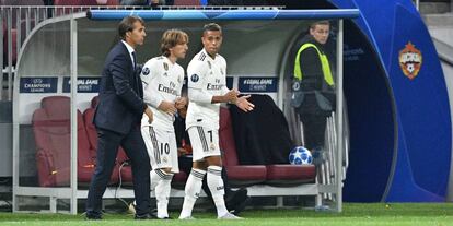 Lopetegui prepara a Modric y Mariano para remontar en Moscú.