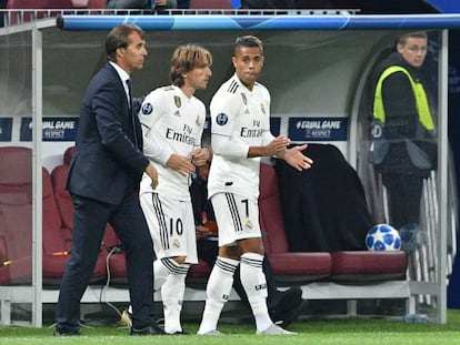 Lopetegui prepara a Modric y Mariano para remontar en Moscú.