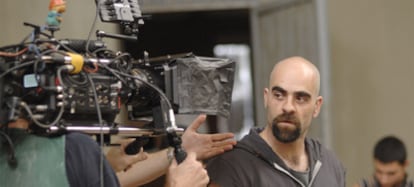 Luís Tosar, nun momento da rodaxe da multipremiada <i>Celda 211, </i><b>unha idea da produtora coruñesa Vaca Films.</b>