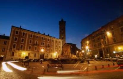 Todavía es posible subir a la Torre Troyana, de finales del siglo XII, en el pueblo piamontés de Asti (Italia).