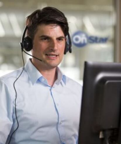 Asesor en el call center de Opel.