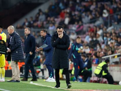 Xavi, durante el partido del Barcelona ante el Cádiz en el Camp Nou.