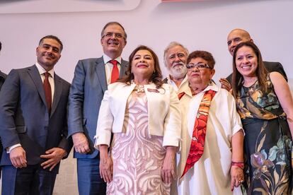 Clara Brugada durante la presentación de la estrategia de seguridad, en compañia de Omar García Harfuch, Marcelo Ebrard, Alejandro Encinas y Ernestina Godoy. 