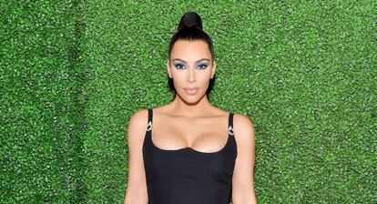 Kim Kardashian en la presentación de su nueva línea de cosméticos KKWxMario en Beverly Hills.
