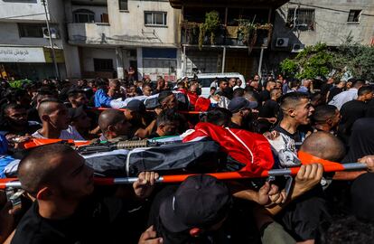 Burial of four Palestinians with alleged ties to Jihad killed by the Israeli army in Tulkarem (West Bank), on October 6.