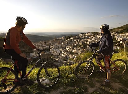 La Sierra de Cazorla, en Jaén, es un reto para los aficionados a la bicicleta de montaña