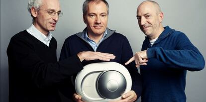 Los fundadores de Devialet, Pierre-Emmanuel Calmel, Quentin Sanni&eacute; y Emmanuel Nardin.