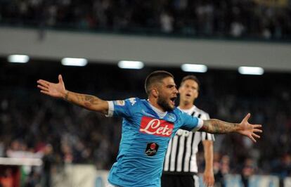 Insigne celebra un gol del Nápoles.