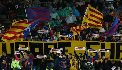 L'afició del Barça contra el Sevilla.