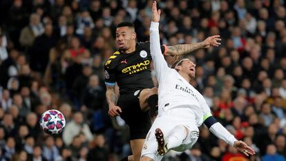 Gabriel Jesus y Ramos, en el Madrid-City de Champions.