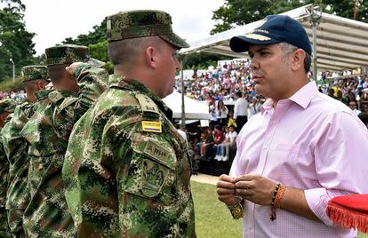 El presidente colombiano, Iván Duque, el pasado domingo en un acto de condecoración de miembros del Ejército. 