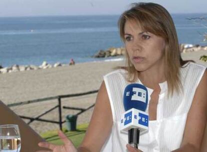María Dolores de Cospedal, durante la entrevista que grabó ayer en Marbella.