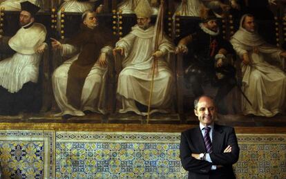 El expresidente de la Generalitat, Francisco Camps, en el sal&oacute;n de Corts de Presidencia en una imagen de archivo.