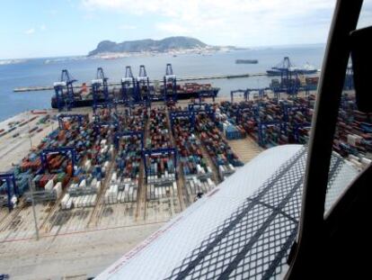 Vista a&eacute;rea del puerto de Algeciras. 