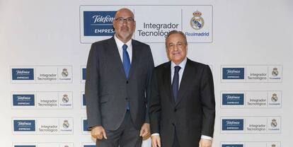 Emilio Gayo, presidente de Telefónica España, y Florentino Pérez, presidente del Real Madrid.