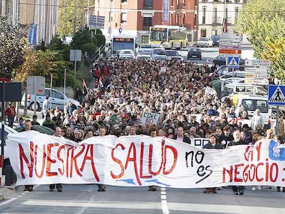 Manifestación en Muskiz contra la planta de coque