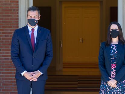 Pedro Sánchez e Inés Arrimadas en La Moncloa, este miércoles.