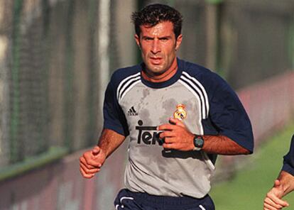 El futbolista portugués Luis Figo, en un entrenamiento.