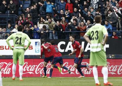 Oriol Riera celebra su gol al Getafe