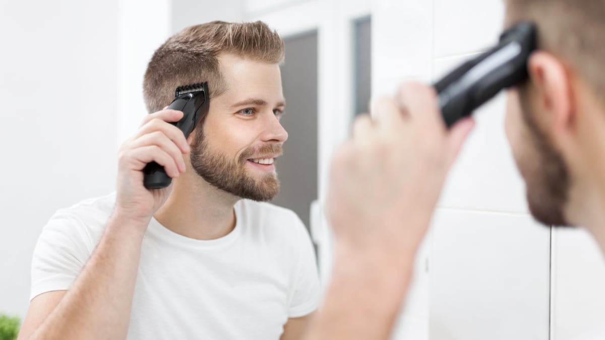 La máquina Philips rebajada más de un 50% que está arrasando para cortarte el pelo en casa