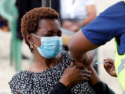 Vacunación contra la covid en Nairobi (Kenia) en agosto del año pasado.