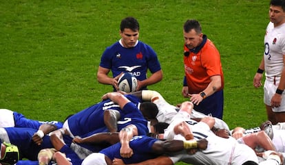 Partido entre las selecciones de Francia e Inglaterra durante el campeonato de rugby Seis Naciones 2020.