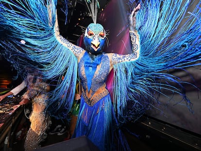 Heidi Klum, disfrazada de pavo real para su fiesta de Halloween de 2023.