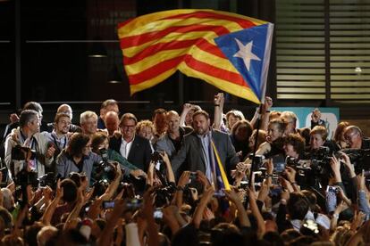 Junts por el Sí durante la noche electoral.