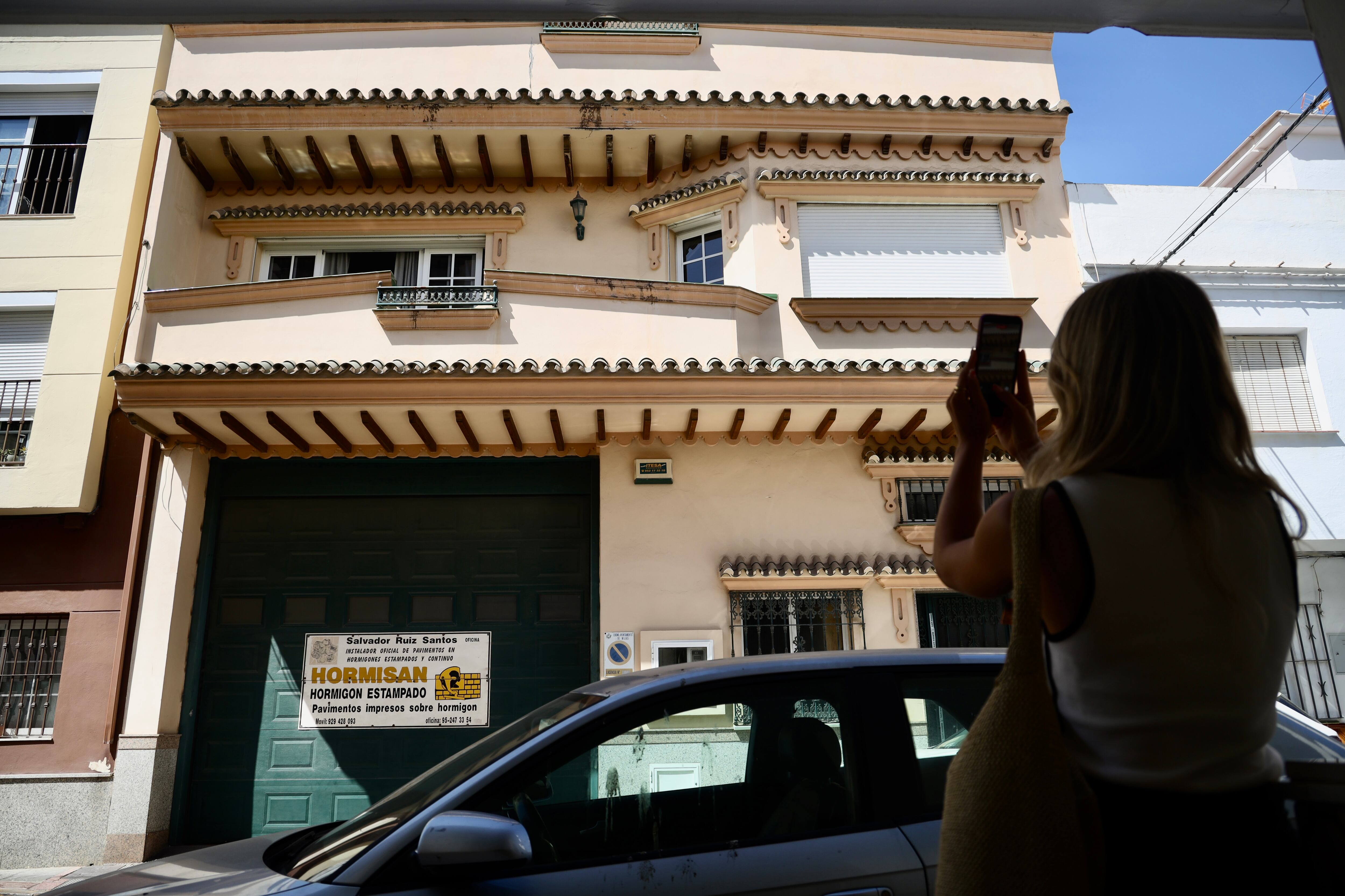 Dos mujeres, madre e hija, aparecen muertas y con signos de apuñalamiento en su piso incendiado en Mijas