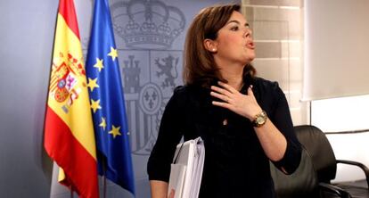 La vicepresidenta Soraya Sáenz de Santamaría, tras el consejo de ministros de ayer