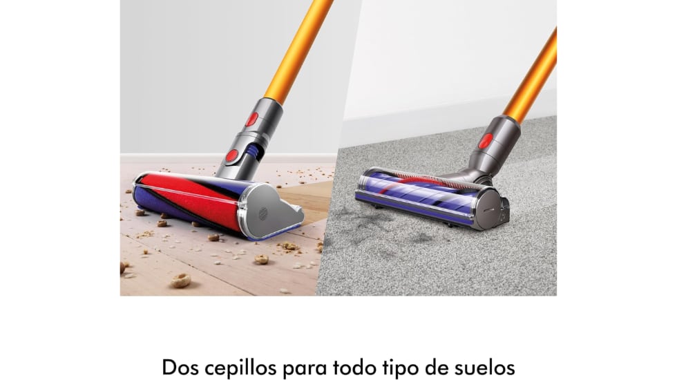 La aspiradora Dyson incluye dos cepillos y diferentes accesorios.