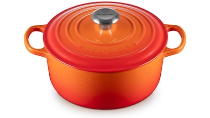 Olla cocotte de dos litros de Le Creuset, en color naranja volcánico.