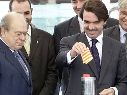 Jordi Pujol y José María Aznar en la inauguración de una depuradora en 2002.