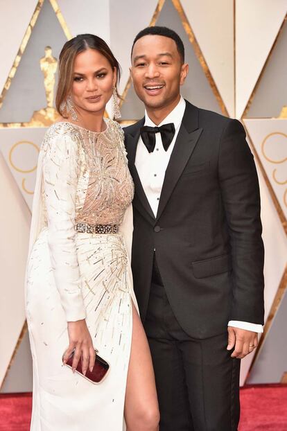 Chrissy Teigen y su marido, el músico John Legend, intérprete de La La Land.