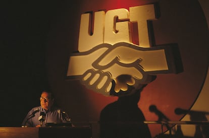 Nicolás Redondo, en un encuentro con los delegados de UGT, en una imagen sin fecha.