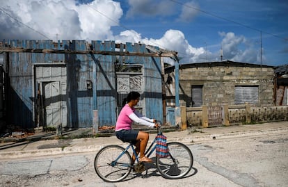 Según los pobladores de Isabela de Sagua, desde hace décadas acuden personas de diferentes provincias para lanzarse al mar y tratar de llegar en embarcaciones a las costas de Estados Unidos.