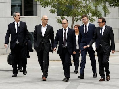 Vários dos secretários do Govern de Puigdemont