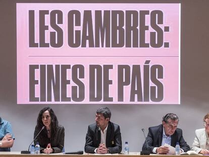 Roda de premsa de la candidatura 'Les cambres: eines de país'. 