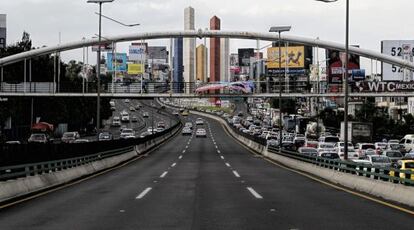 Vista de un tramo del Viaducto Bicentenario en el Estado de México.