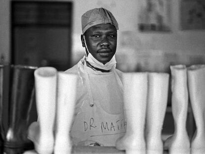 Los héroes africanos del Ébola